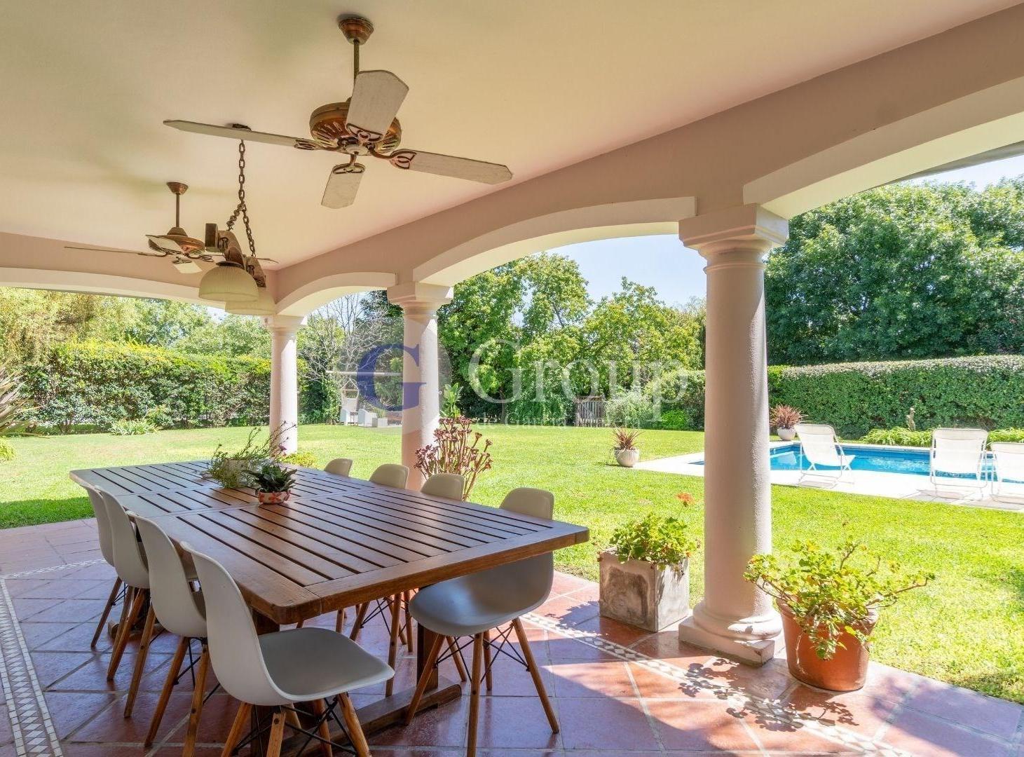 Foto de NUEVO INGRESO! Casa en venta en Ayres de Pilar estilo colonial, imagen 2