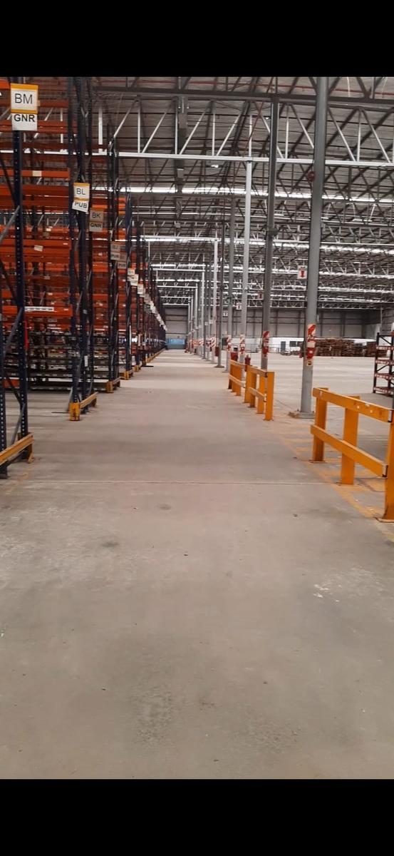 Alquiler de Galpón / Deposito / Nave Industrial Categoria 3 en Garin 3