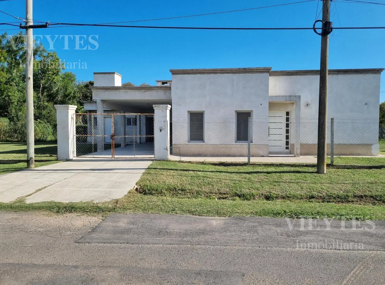 Casa a Estrenar en B° Don Miguel - Loma Verde 3