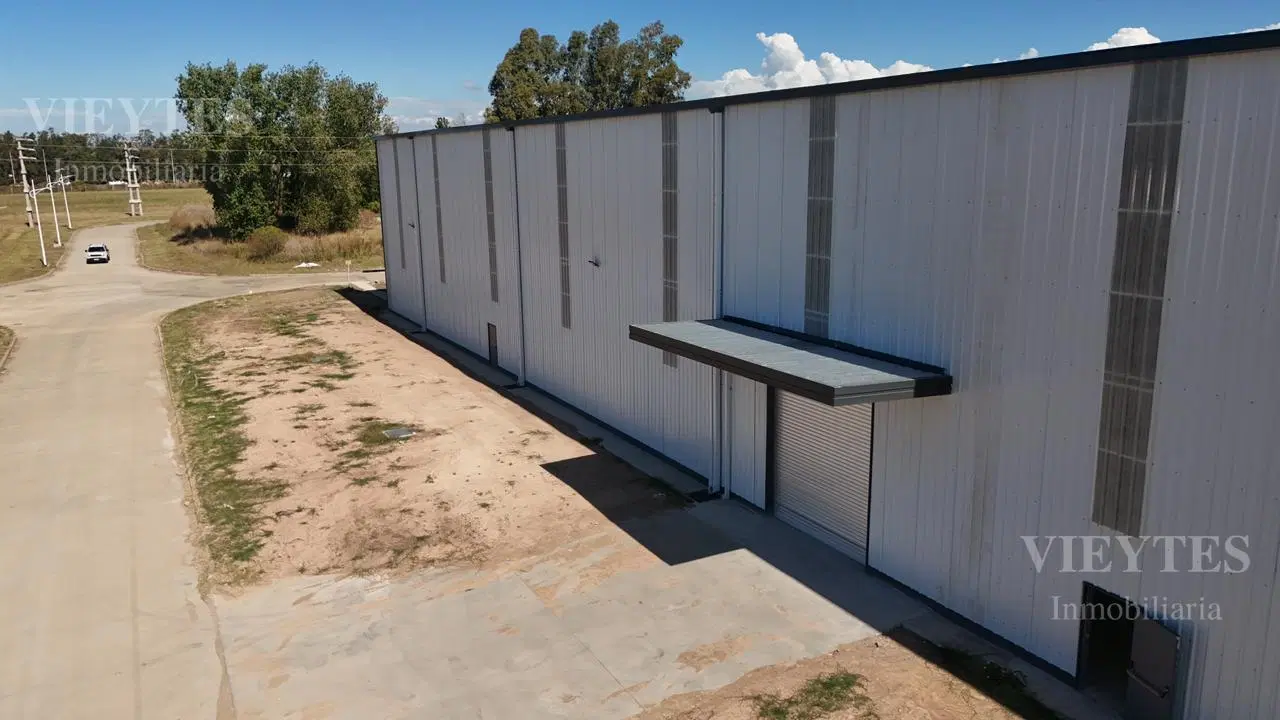 Venta / Alquiler Galón a Estrenar - Nave industrial en Parque Industrial  Ruta 6 en Los Cardales 4