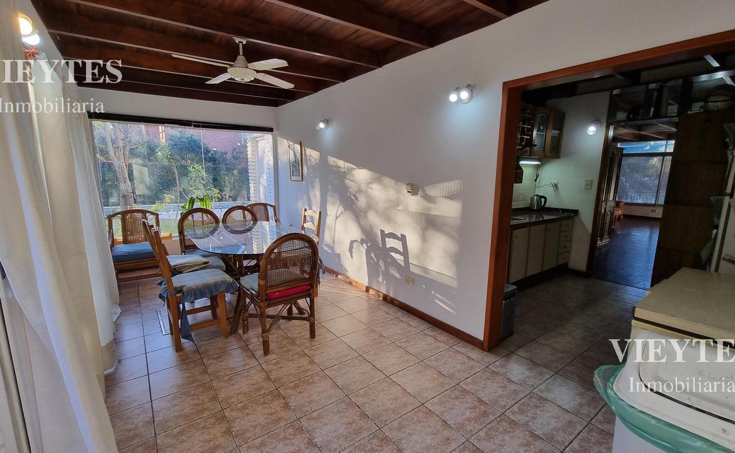 Foto de Casa en Venta en Country Club Privado Loma Verde Escobar, imagen 2