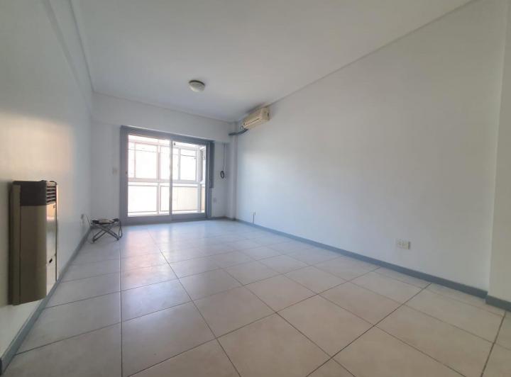 G. A. Alfaro 300 - 3 Ambientes  c/ Balcón y Espacio Guardacoches en Alquiler 2