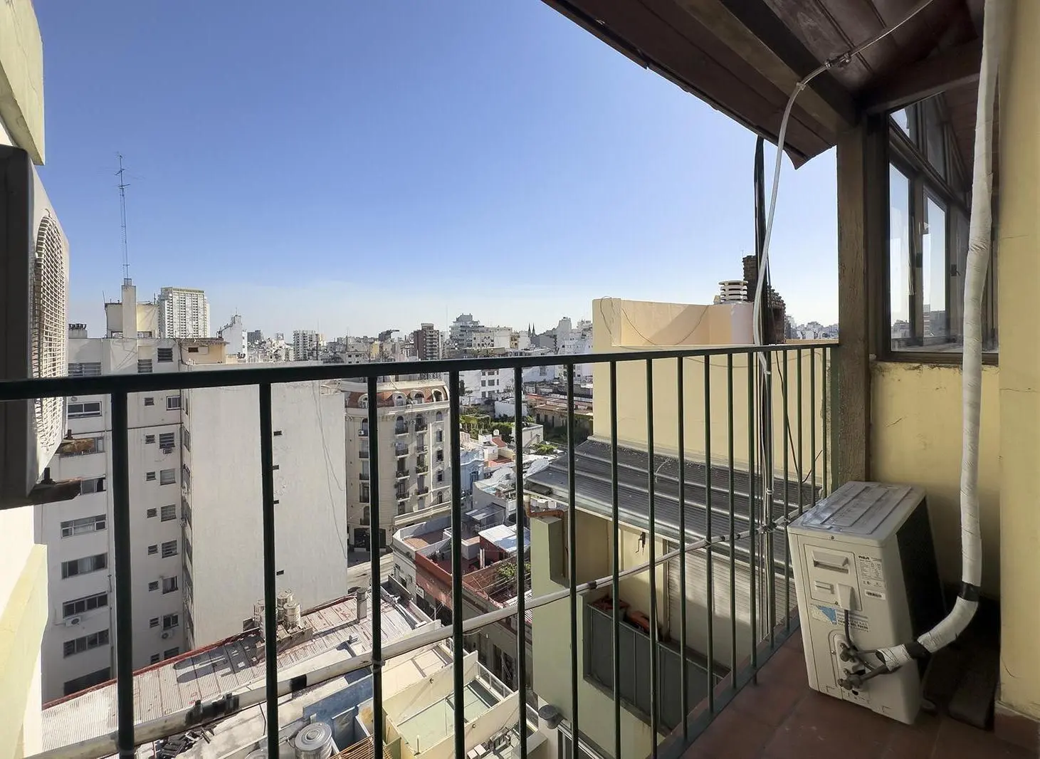 Chacabuco 900 Departamento de 3 Ambientes con Terraza Propia Parrilla 5