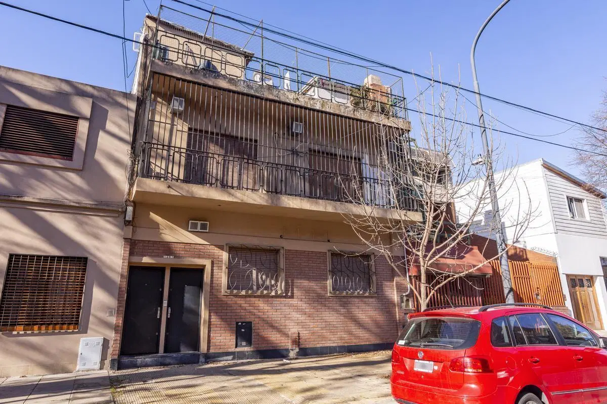 Sor Juana 1400 - Oficina 330 m2 en Dos plantas  - Ideal deposito y oficina. Distribuidora 3