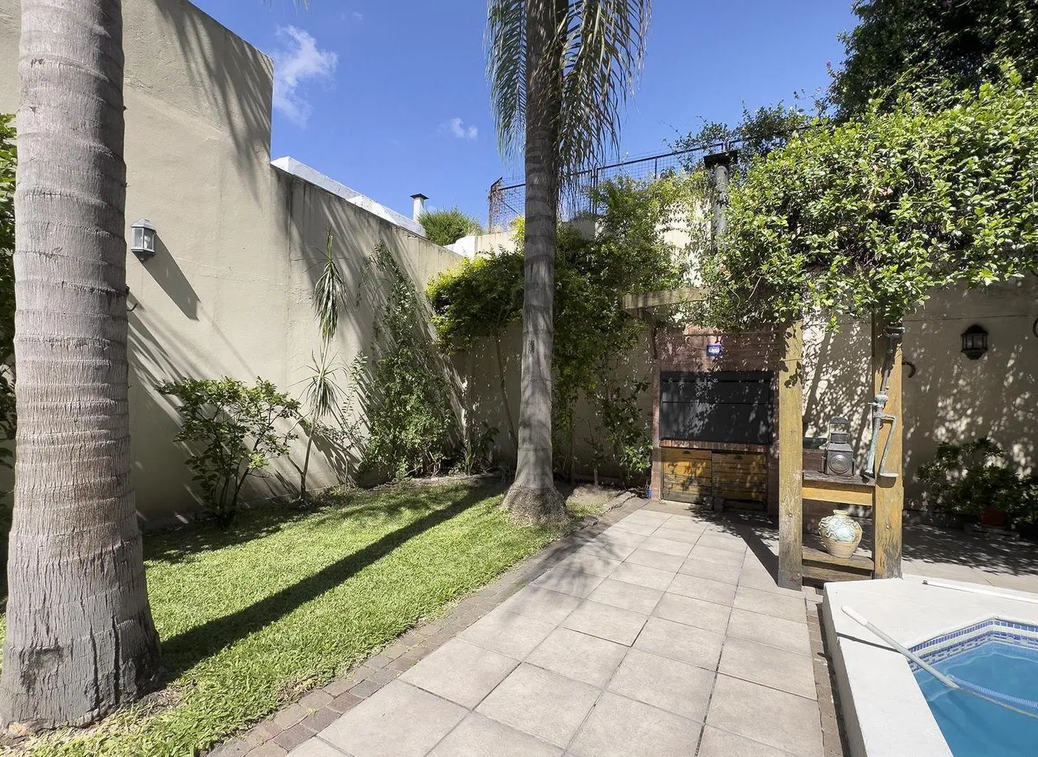 Amberes 900 - Casa 5 Ambientes en Caballito Norte sobre Pasaje con Pileta, Parrilla y Garage 5