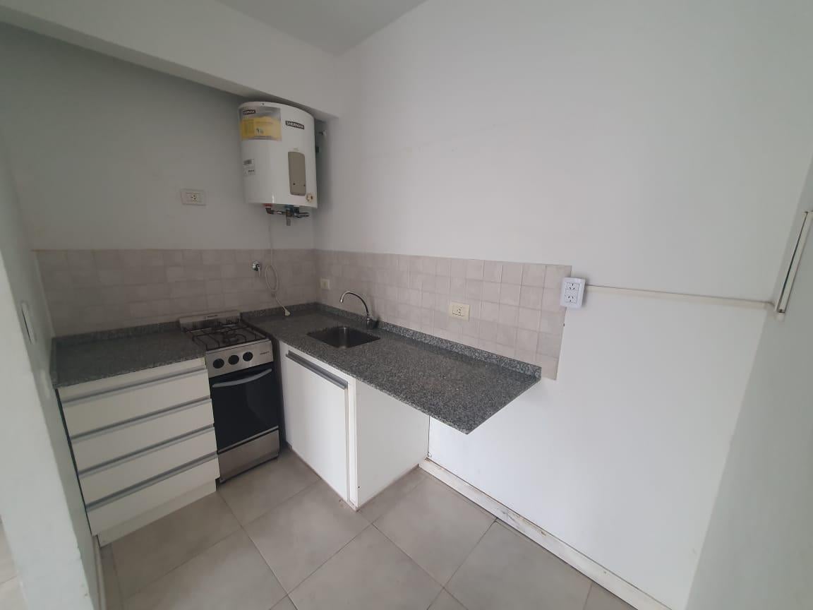Foto de Besares 3100 Alquiler 2 Ambientes con balcón, imagen 4