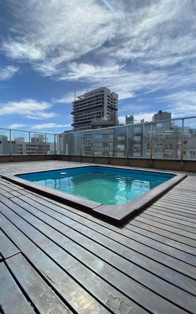 Impecable dúplex 2 ambientes con suite, vestidor, patio y amenities - Muy luminoso 4