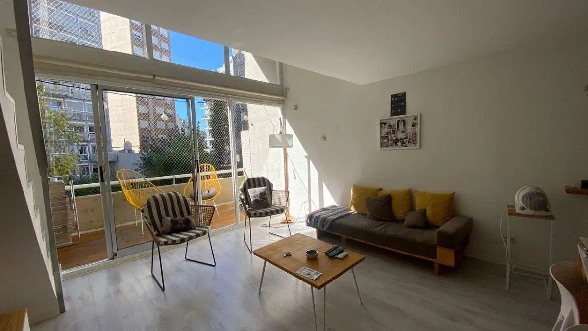 Impecable dúplex 2 ambientes con suite, vestidor, patio y amenities - Muy luminoso 2