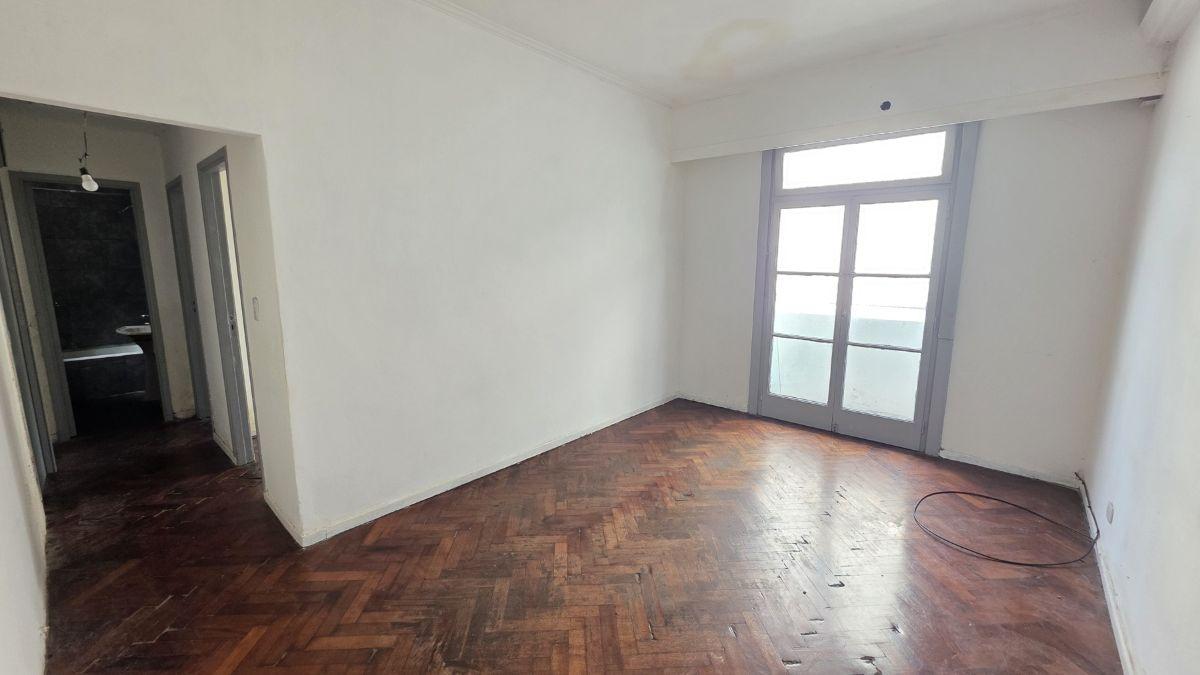 Foto de PH 3 ambientes con balcón y patio propio - Sin expensas - Camargo 574, imagen 1