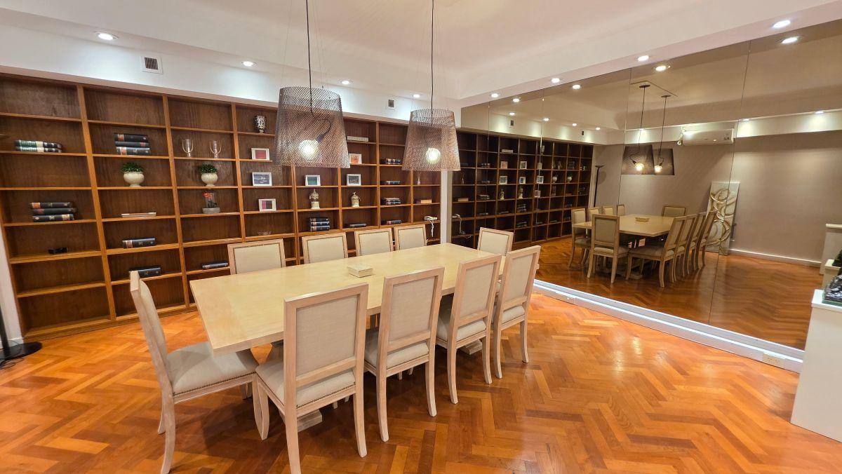Foto de Excelente oficina comercial de 240 m² en venta en Tribunales, imagen 1