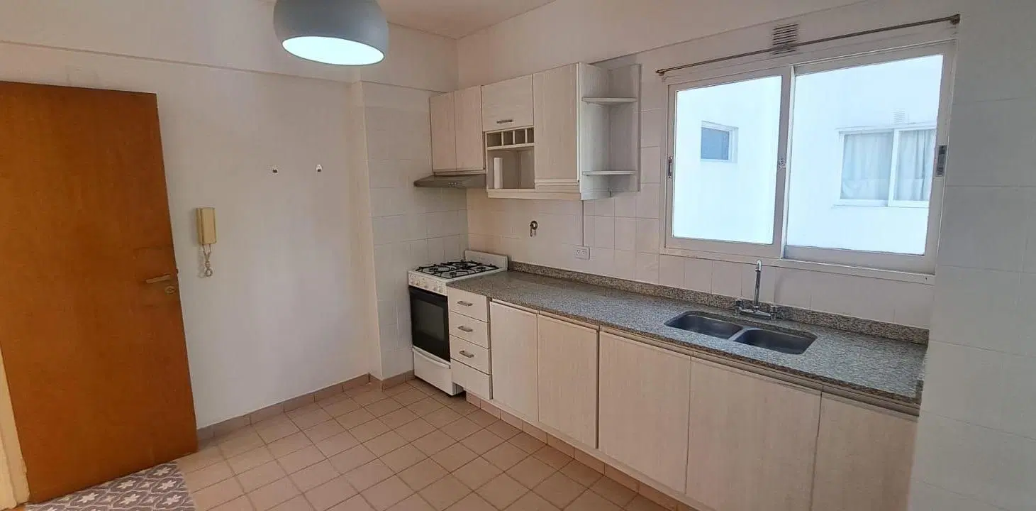 Departamento en L.De Nuñez 4