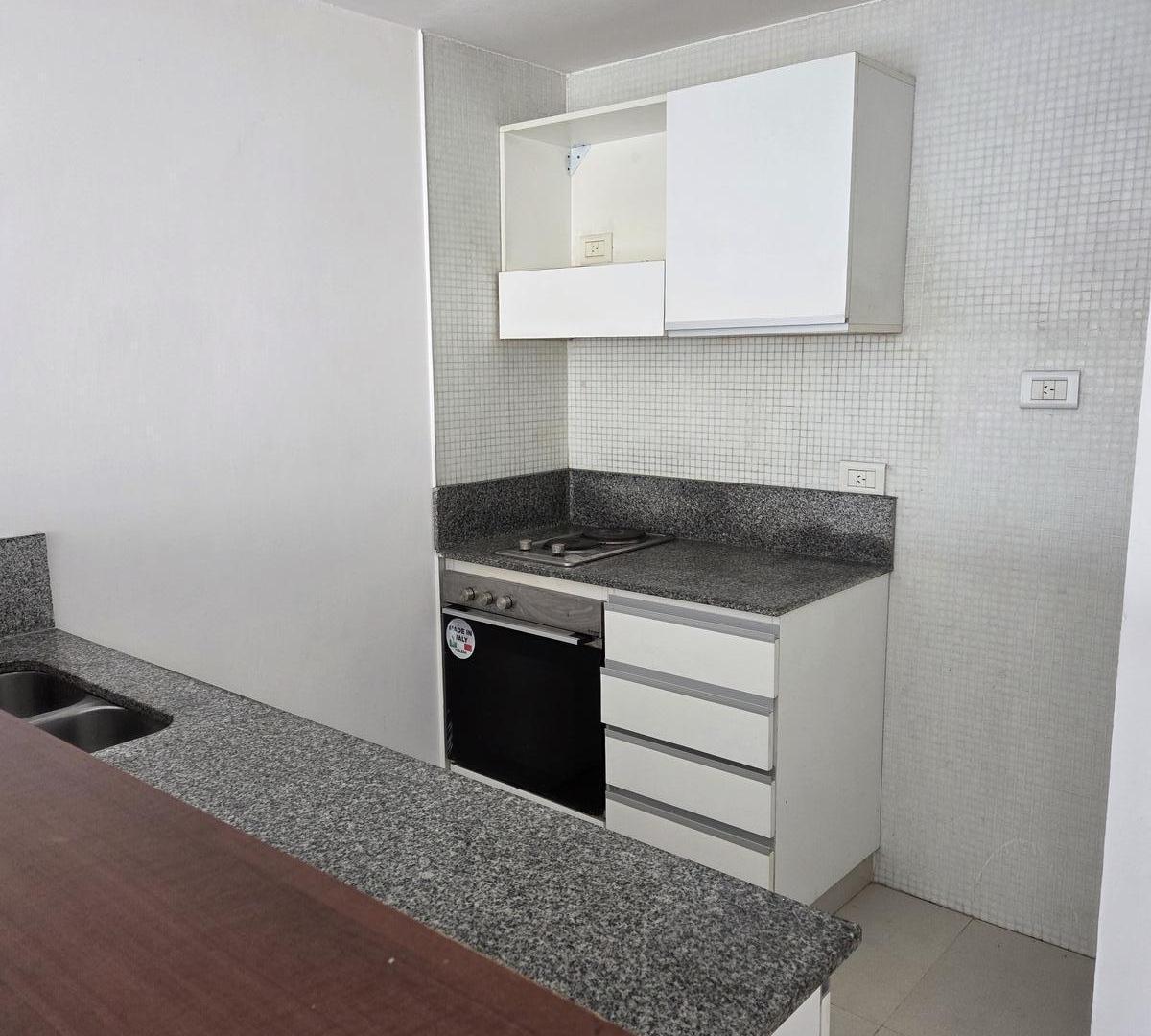 Foto de alquiler Coghlan monoambiente amplio y luminoso, imagen 1
