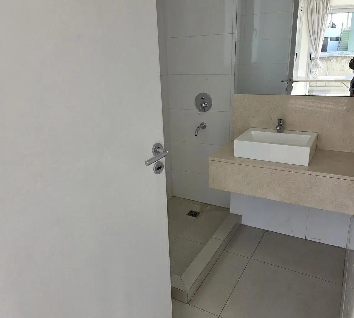 Departamento en Coghlan 4