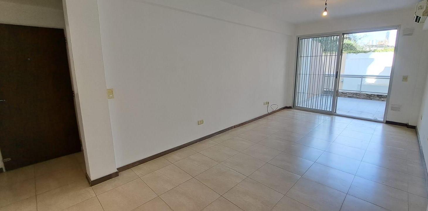 Foto de DEPARTAMENTO MONOAMBIENTE EN ALQUILER CON COCHERA FIJA, imagen 1