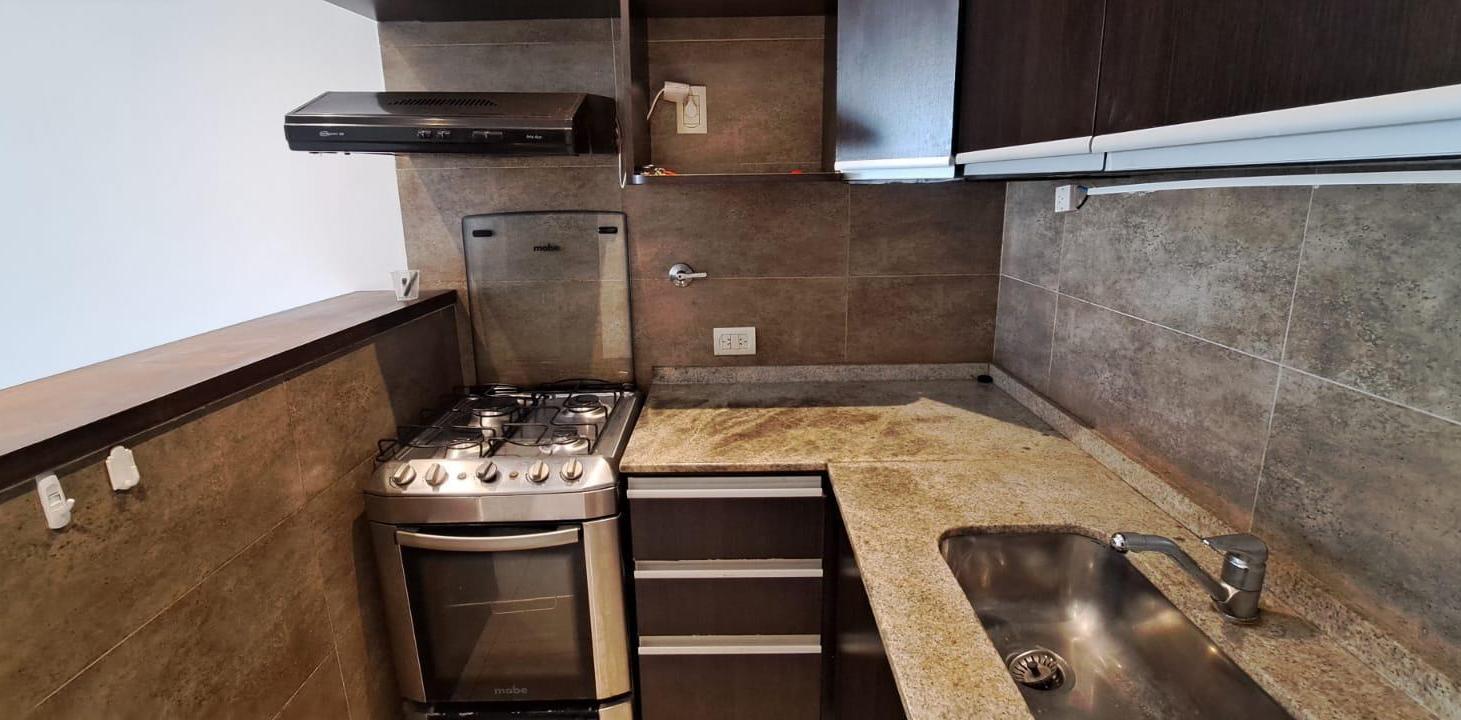 Foto de DEPARTAMENTO MONOAMBIENTE EN ALQUILER CON COCHERA FIJA, imagen 2