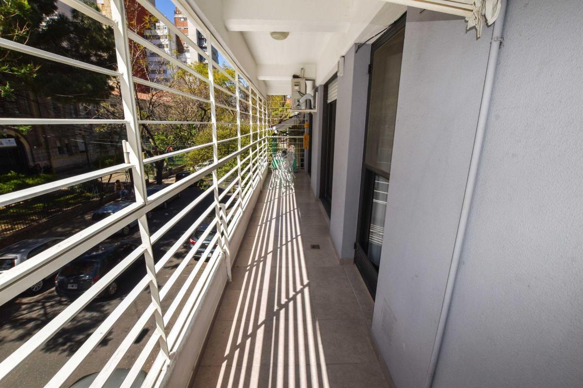 Departamento 3 Dorm. - Cochera y Patio 4