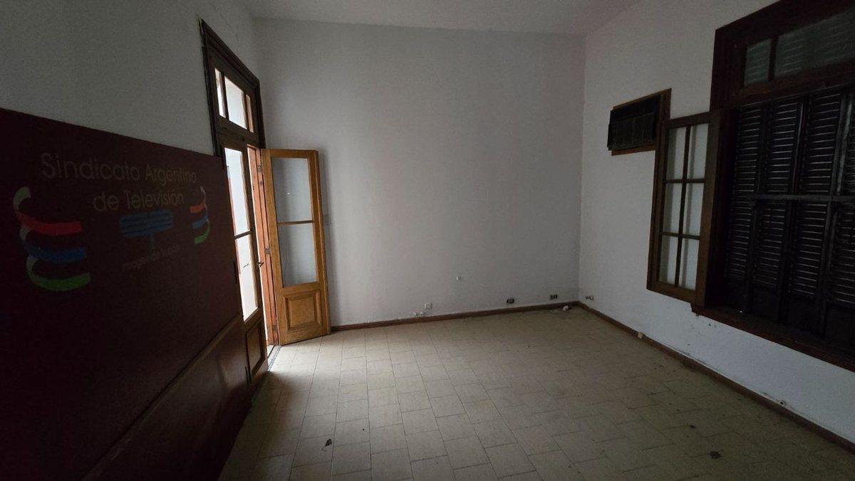 Venta Casa Institucional/ Apto Profesional 2