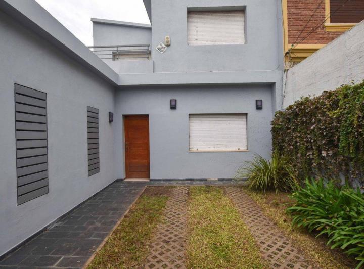 VENTA CASA 3 DORMITORIOS PATIO VERDE ALBERDI 3