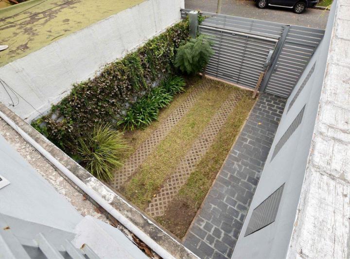 VENTA CASA 3 DORMITORIOS PATIO VERDE ALBERDI 4