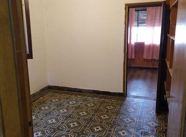 VENTA CASA DOS DORMITORIOS Y COCHERA. 5