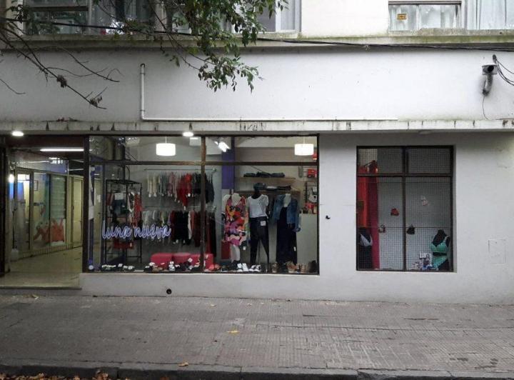 LOCAL COMERCIAL  AL FRENTE GALERIA ESTADIO 1