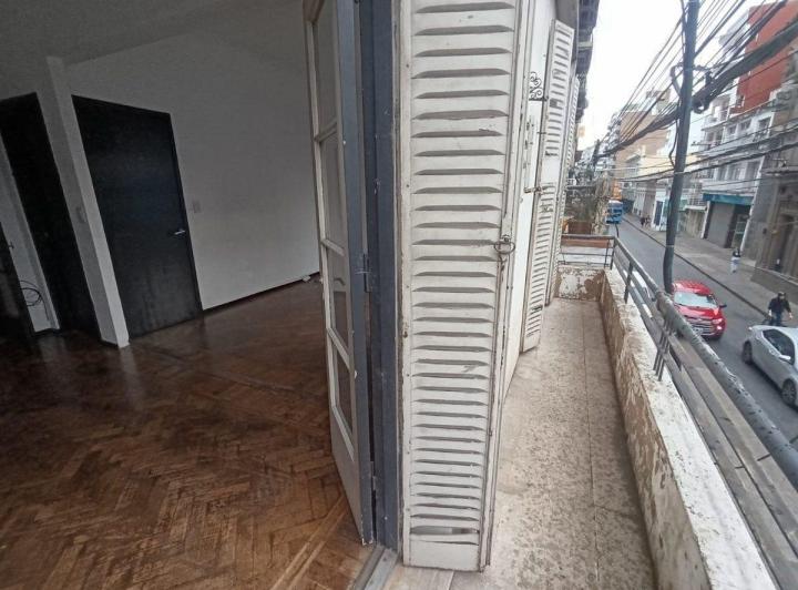 ALQUILER CASA EN PLANTA ALTA 2 DORMITORIOS COMODIN 5