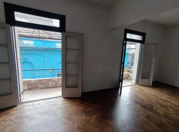 ALQUILER CASA EN PLANTA ALTA 2 DORMITORIOS COMODIN 3