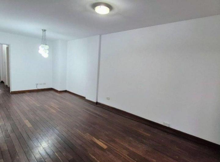 Alquiler departamento 2 dormitorios con cochera 2