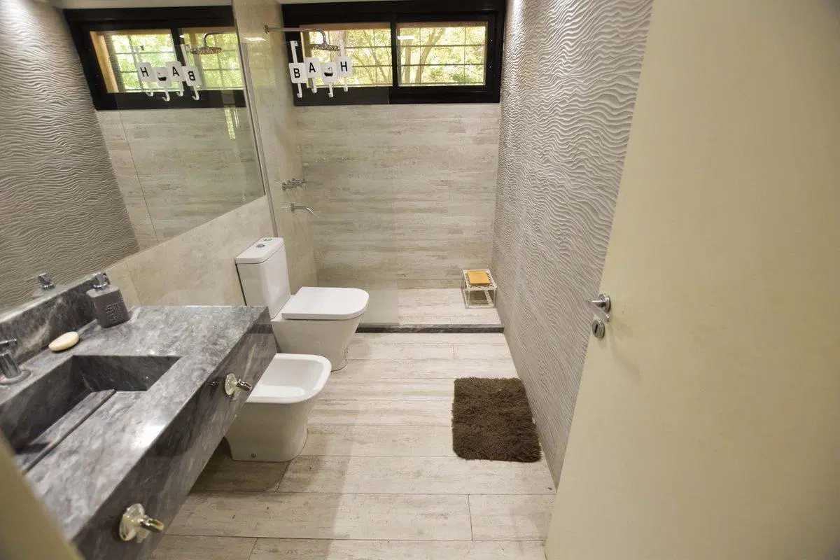 VENTA CASA EN IBARLUCEA CON PILETA COCHERA QUINCHO 4