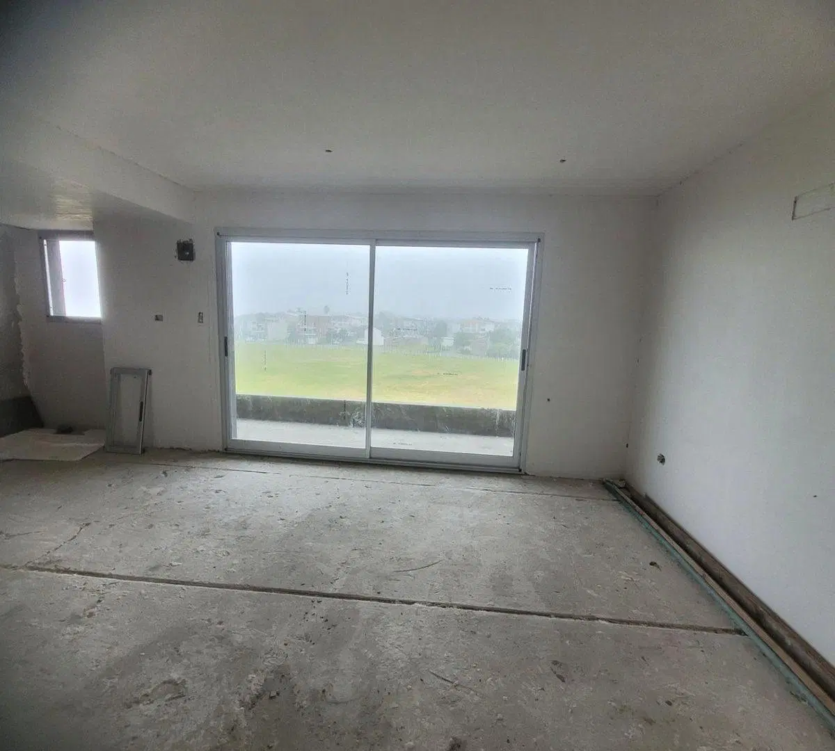 VENTA DEPARTAMENTO 2 DORMITORIOS VISTA RIO. SLZO 5