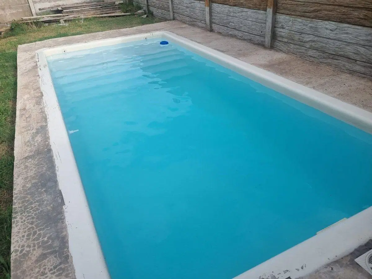 VENTA CASA 2 DORMITORIOS COCHERA, PILETA IBARLUCEA 5