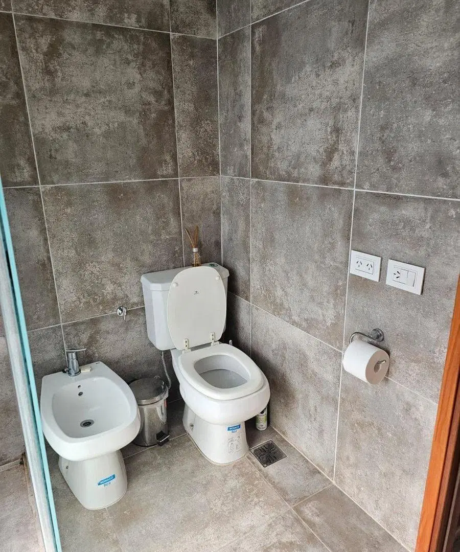 CASA 2 DORMITORIOS , JARDIN Y PILETA. IBARLUCEA 3
