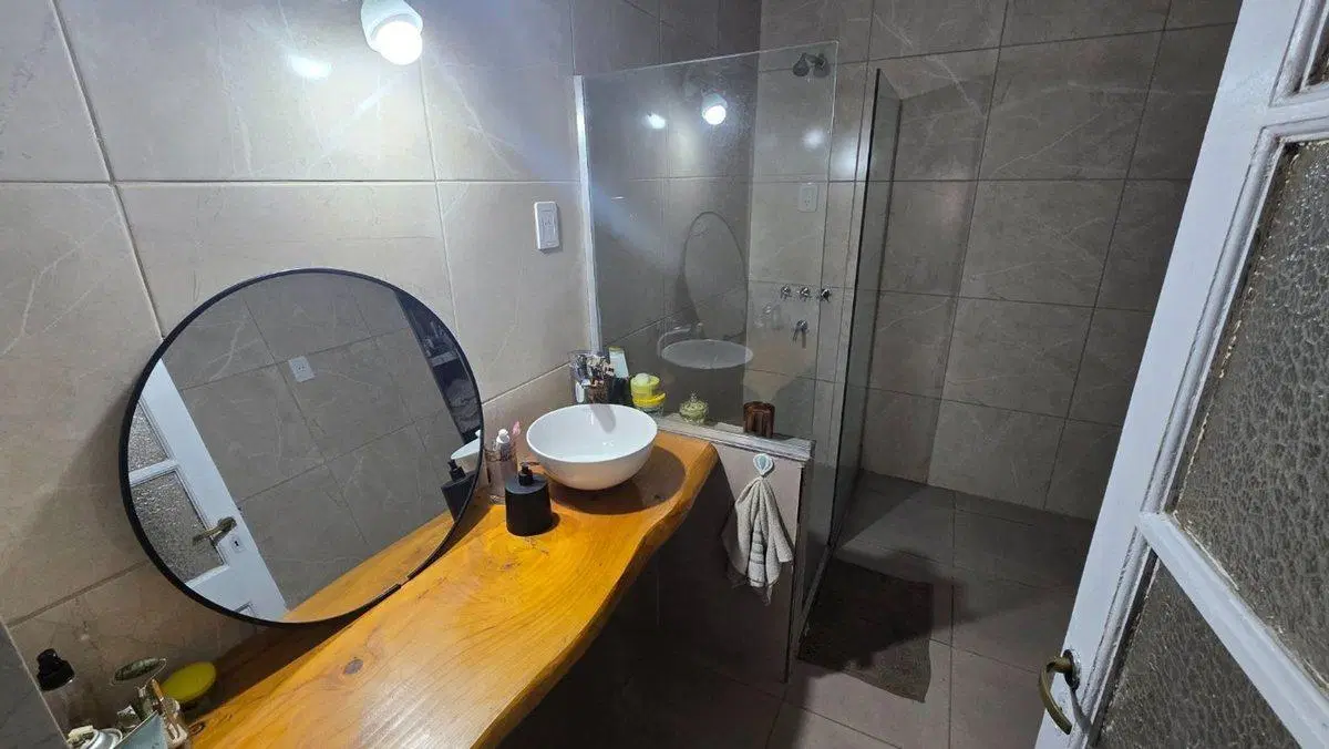 VENTA CASA INTERNA 2 DORMITORIOS BARRIO ARROYITO 3