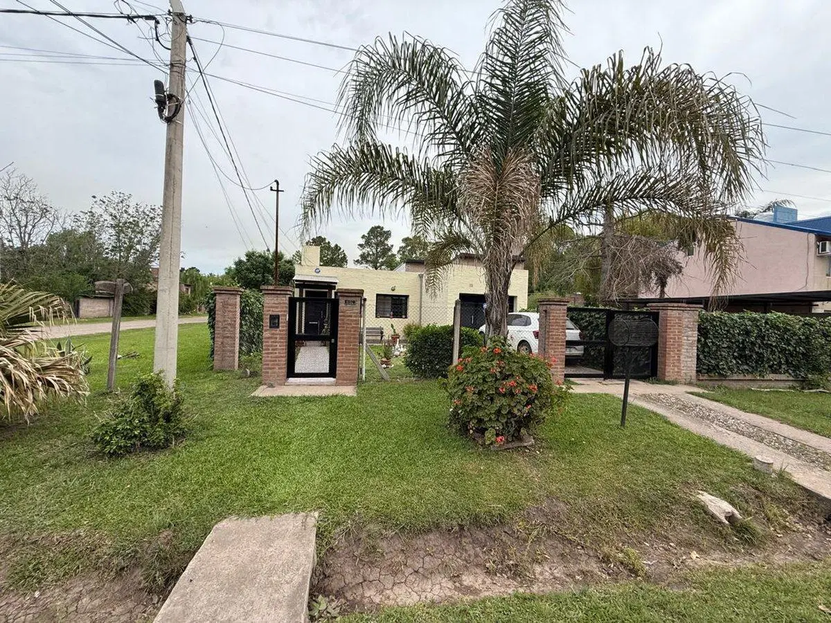 VENTA CASA 2 DORMITORIOS Bº LOS NOGALES IBARLUCEA 2