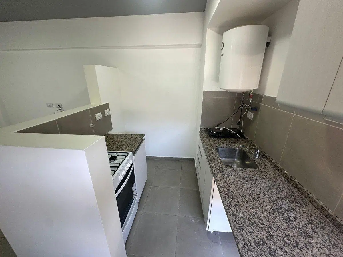 DEPARTAMENTO UN DORMITORIO VENTA BALCÓN 5