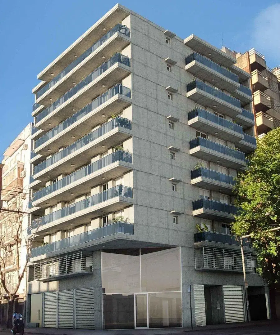 VENTA DEPARTAMENTO MONOAMBIENTE 2 BALCONES. CENTRO 3