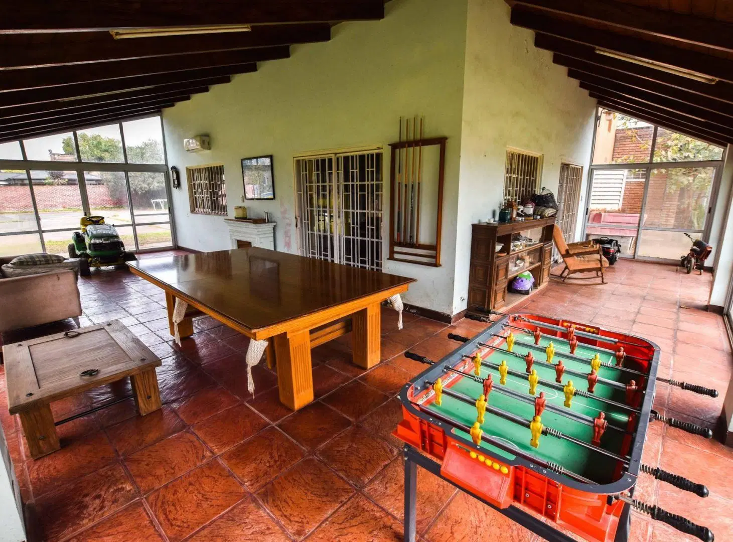 VENTA CASA 3 DORMITORIOS 6 LOTES CANCHA DE TENIS 4