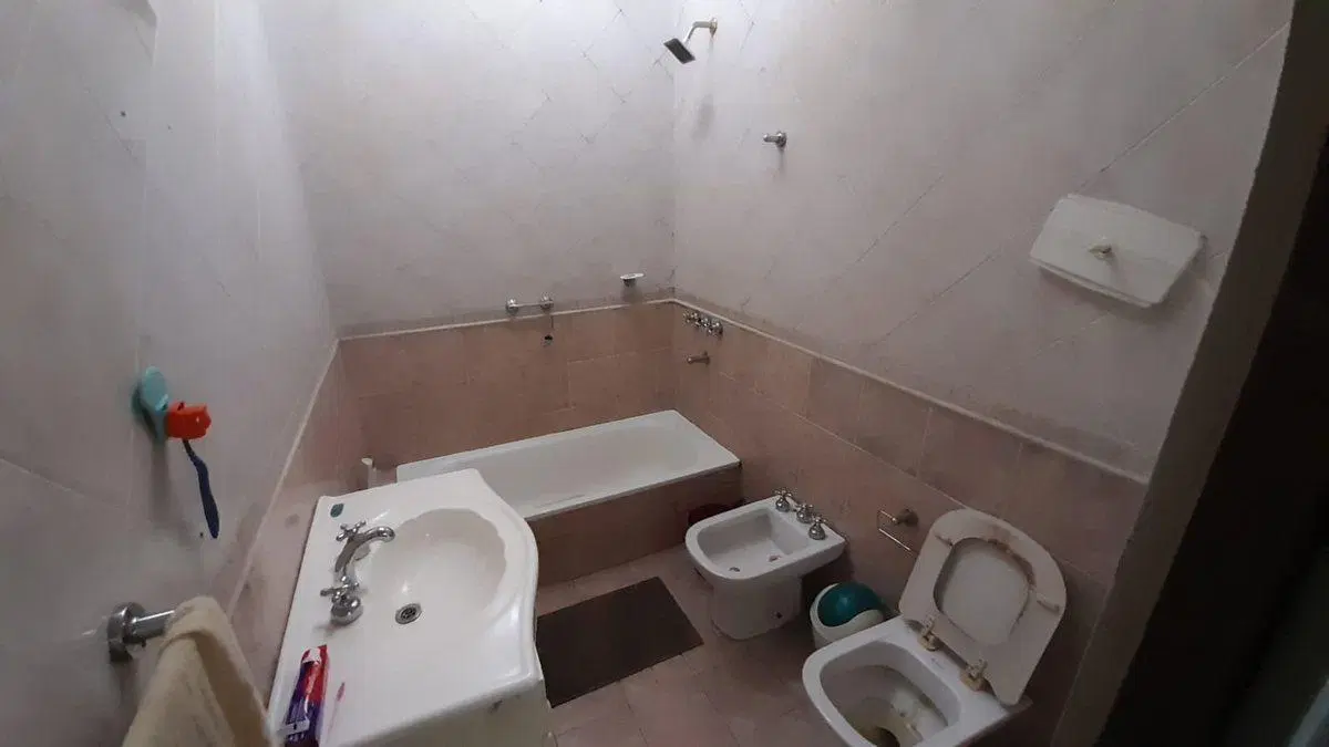 VENTA CASA UNICA DE PASILLO- TIRO SUIZO 3