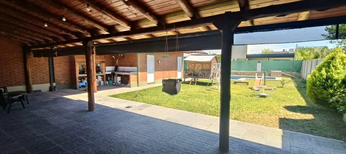 VENTA CASA 2 DORMITORIOS IBARLUCEA COCHERA PILETA 3