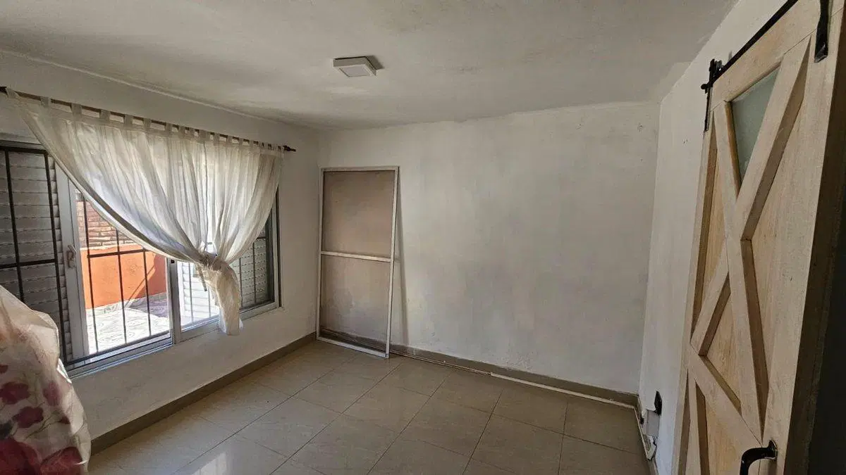 VENTA DE CASA EN IBARLUCEA CON PILETA 2