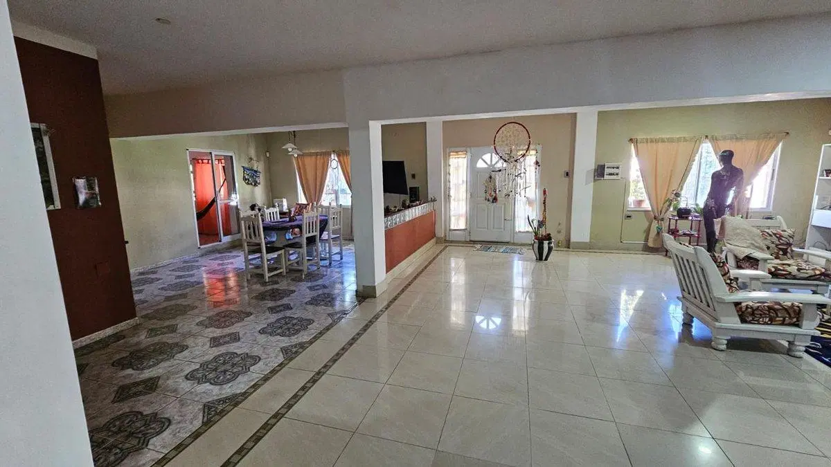 VENTA DE CASA EN IBARLUCEA CON PILETA 3