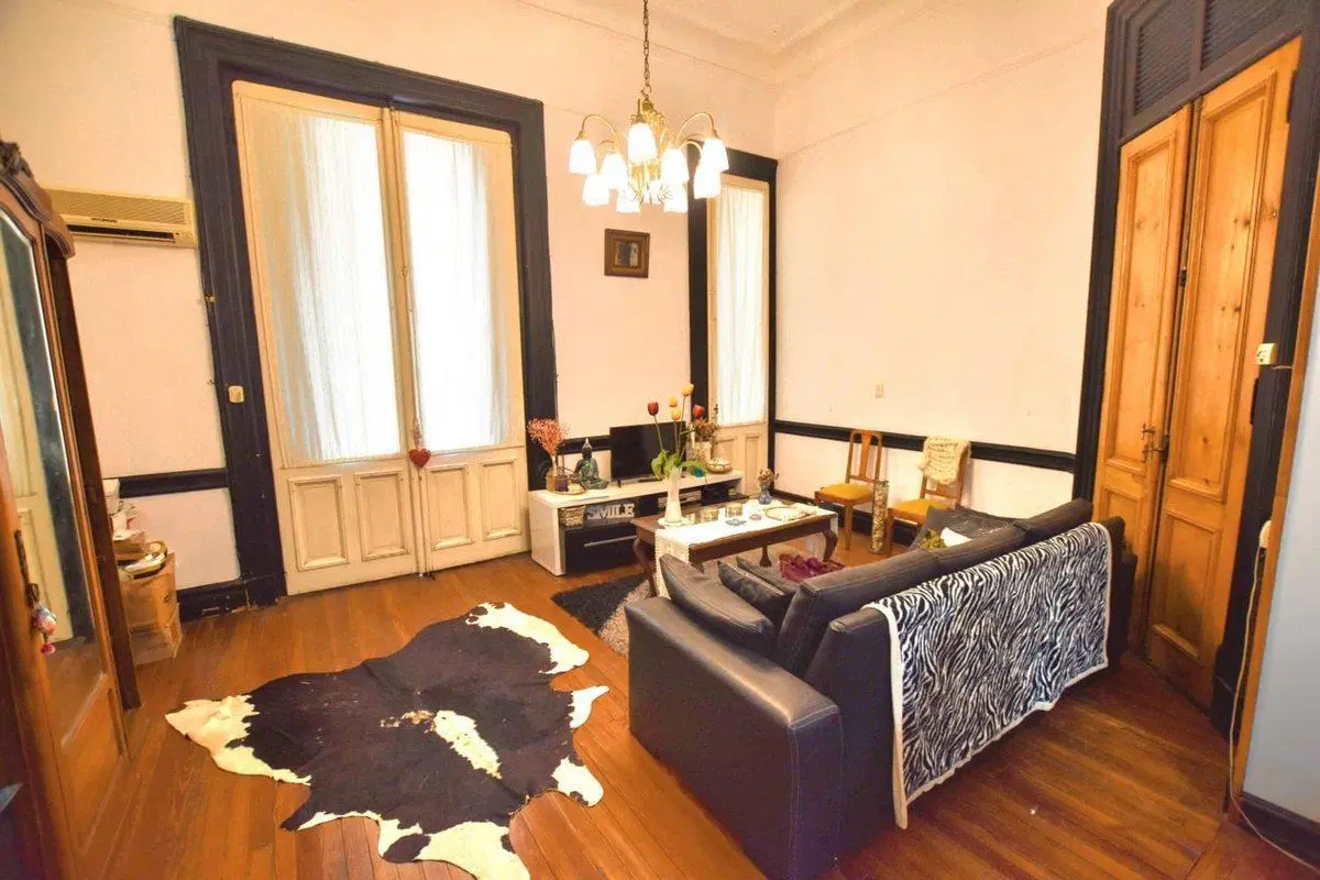 VENTA Departamento de Estilo, con balcon. Centro 4