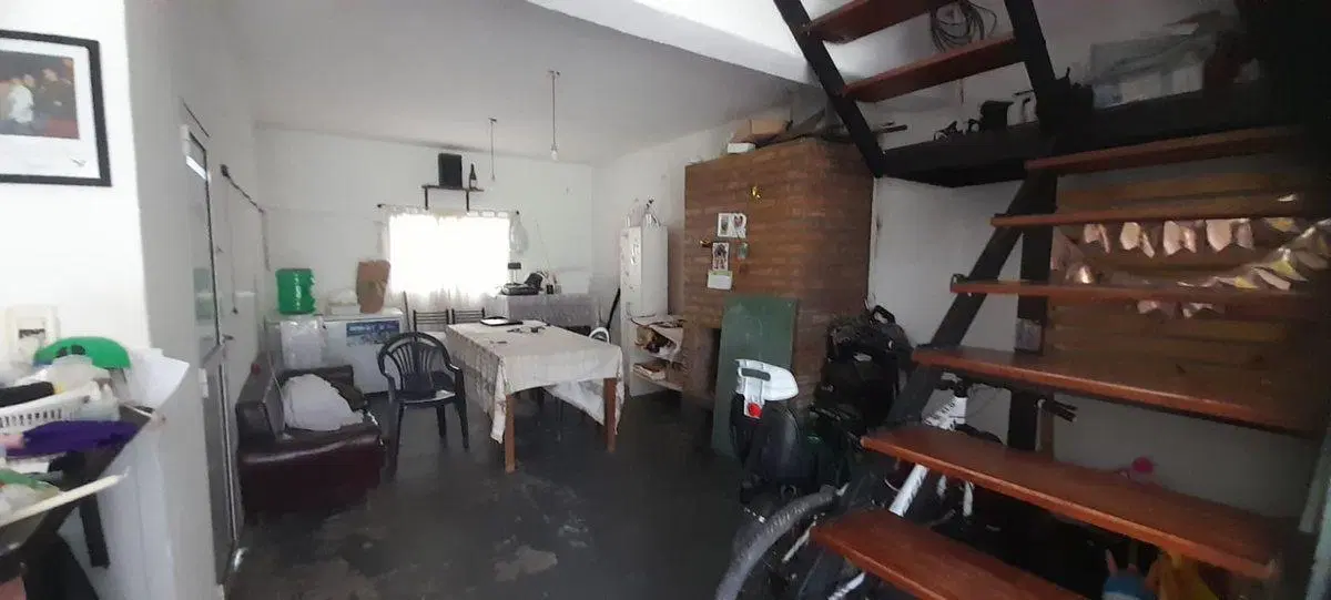 VENTA CASA/ DUPLEX 2 DORMITORIOS / PATIO- ROLDÁN 4