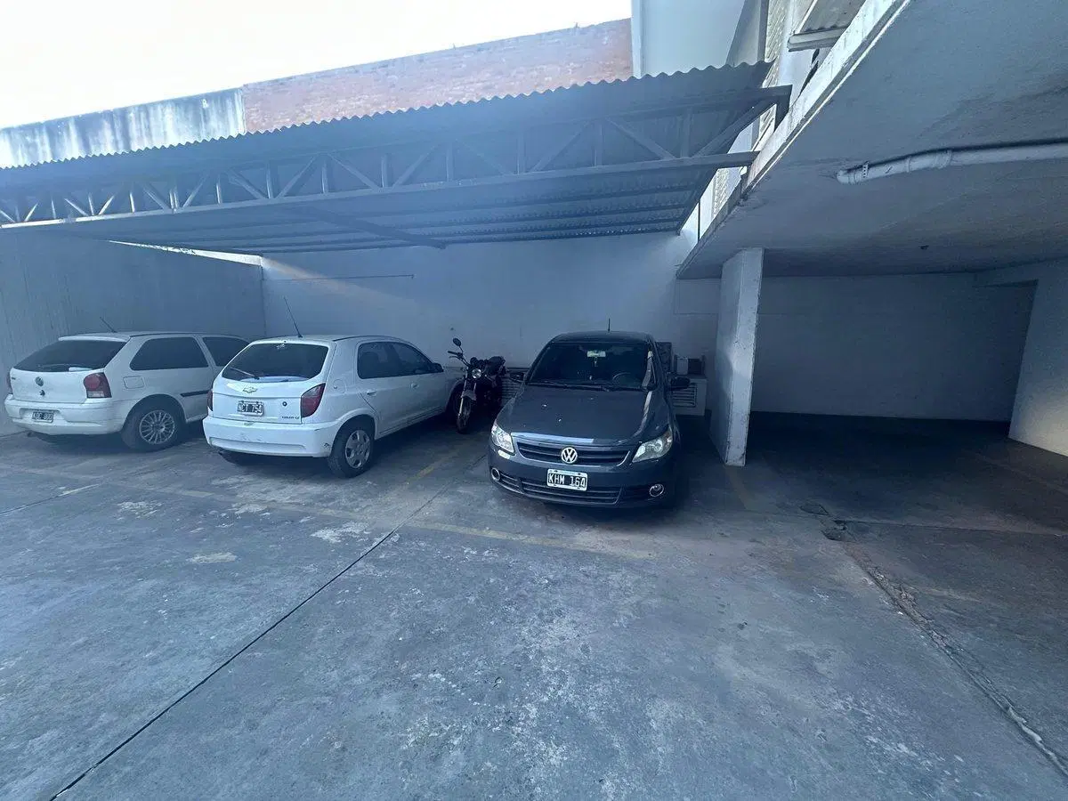 VENTA COCHERA AV. FRANCIA LOURDES 4