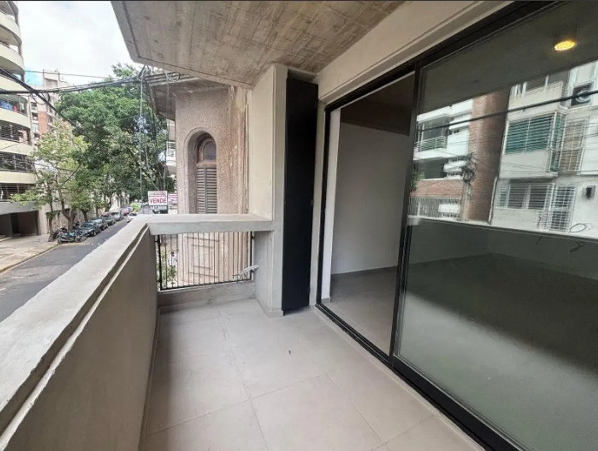VENTA Departamento un dormitorio + balcon Zona RIO 5
