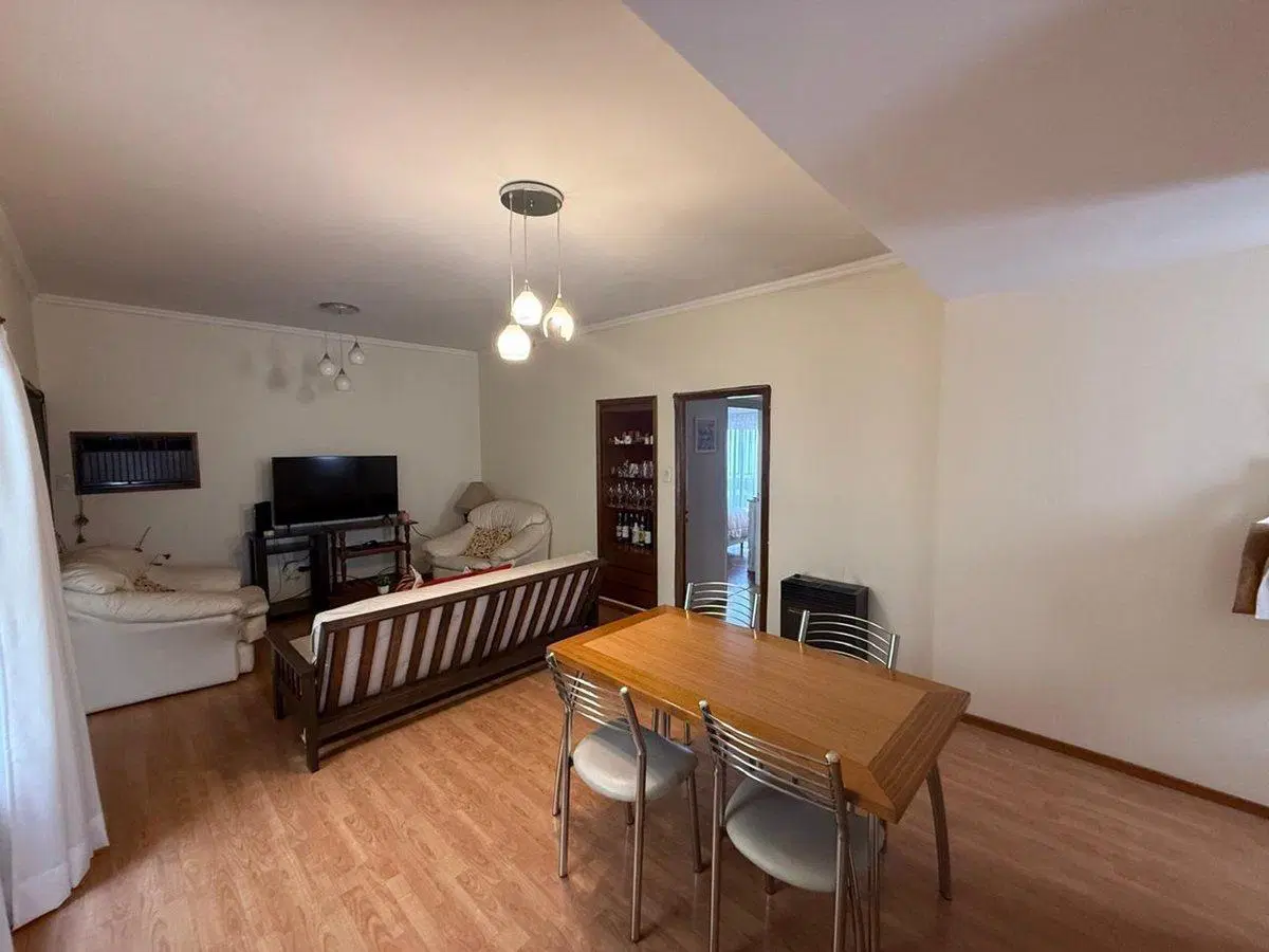 VENTA DEPARTAMENTO 3 DORMITORIOS BALCÓN CENTRO 5