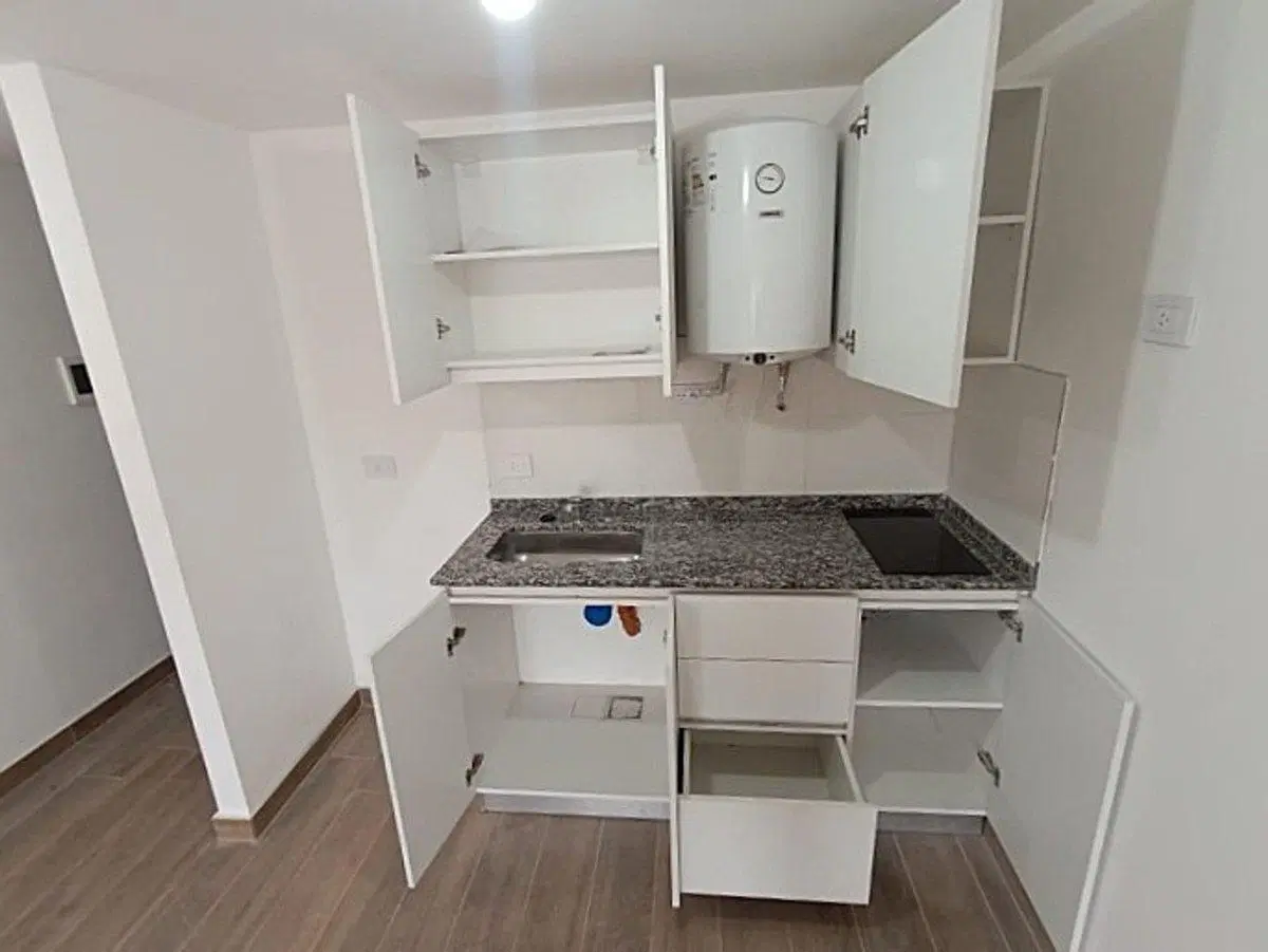 VENTA MONOAMBIENTE CON BALCÓN A ESTRENAR 4
