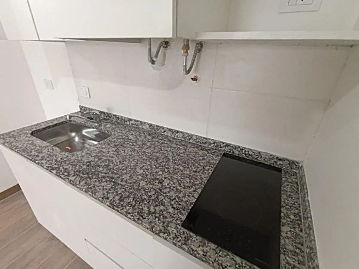 VENTA MONOAMBIENTE CON BALCÓN A ESTRENAR 3
