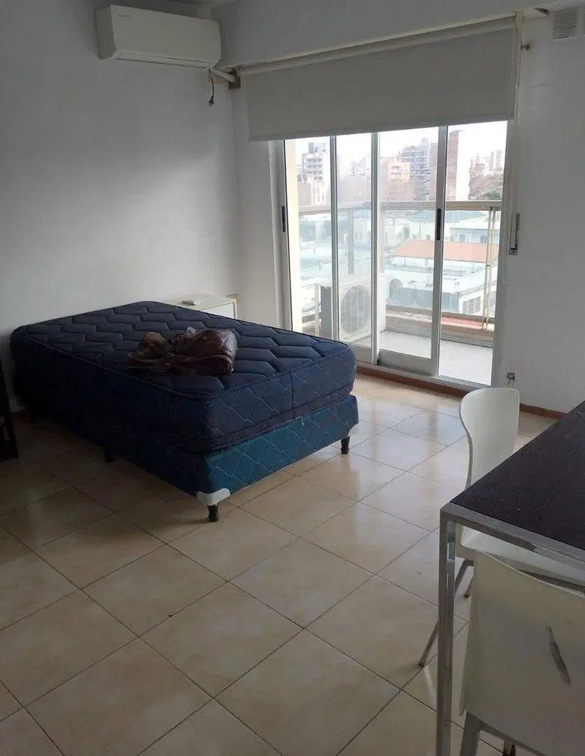 DEPARTAMENTO MONOAMBIENTE VENTA AMPLIO BALCÓN 2