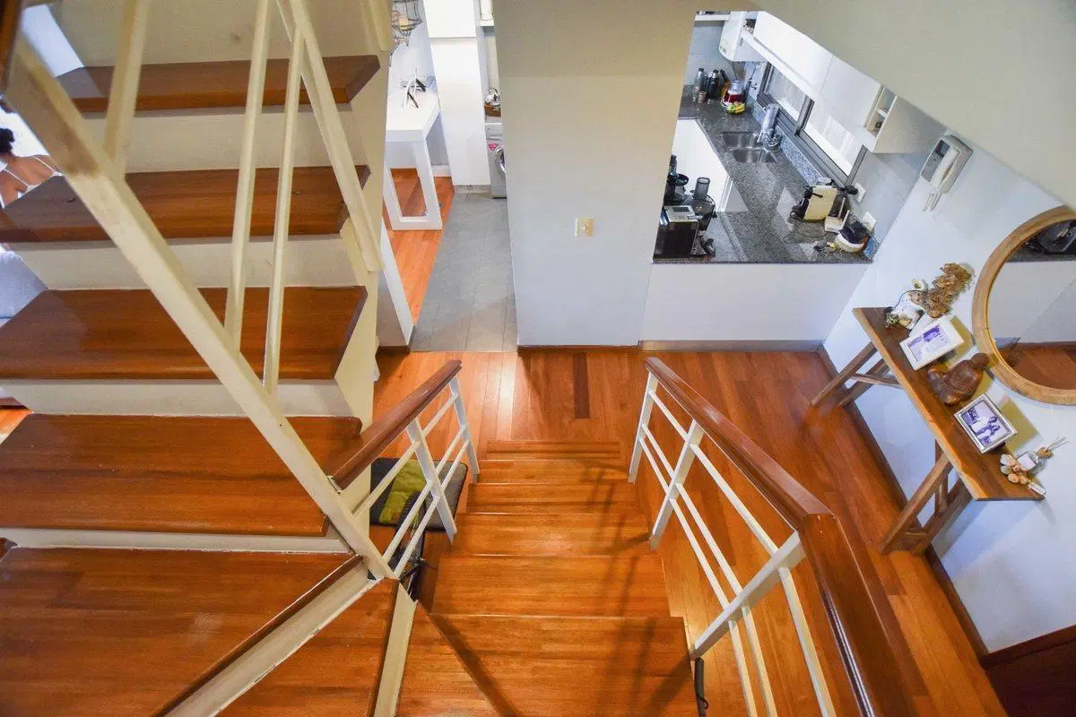 VENTA DÚPLEX 2 DORMITORIOS 2 COCHERAS SOBRE OROÑO 4
